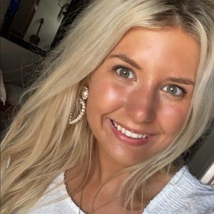 Meet your Posher, Racquel